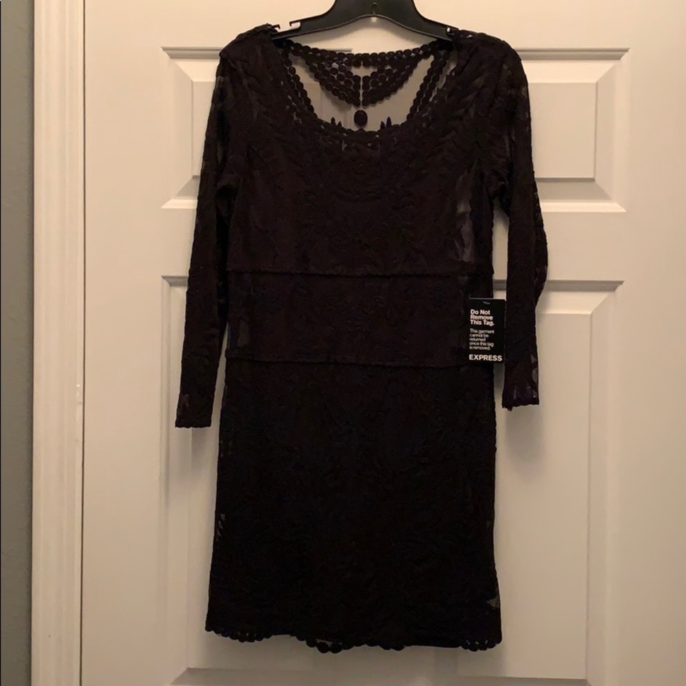 Very pretty cocktail dress!